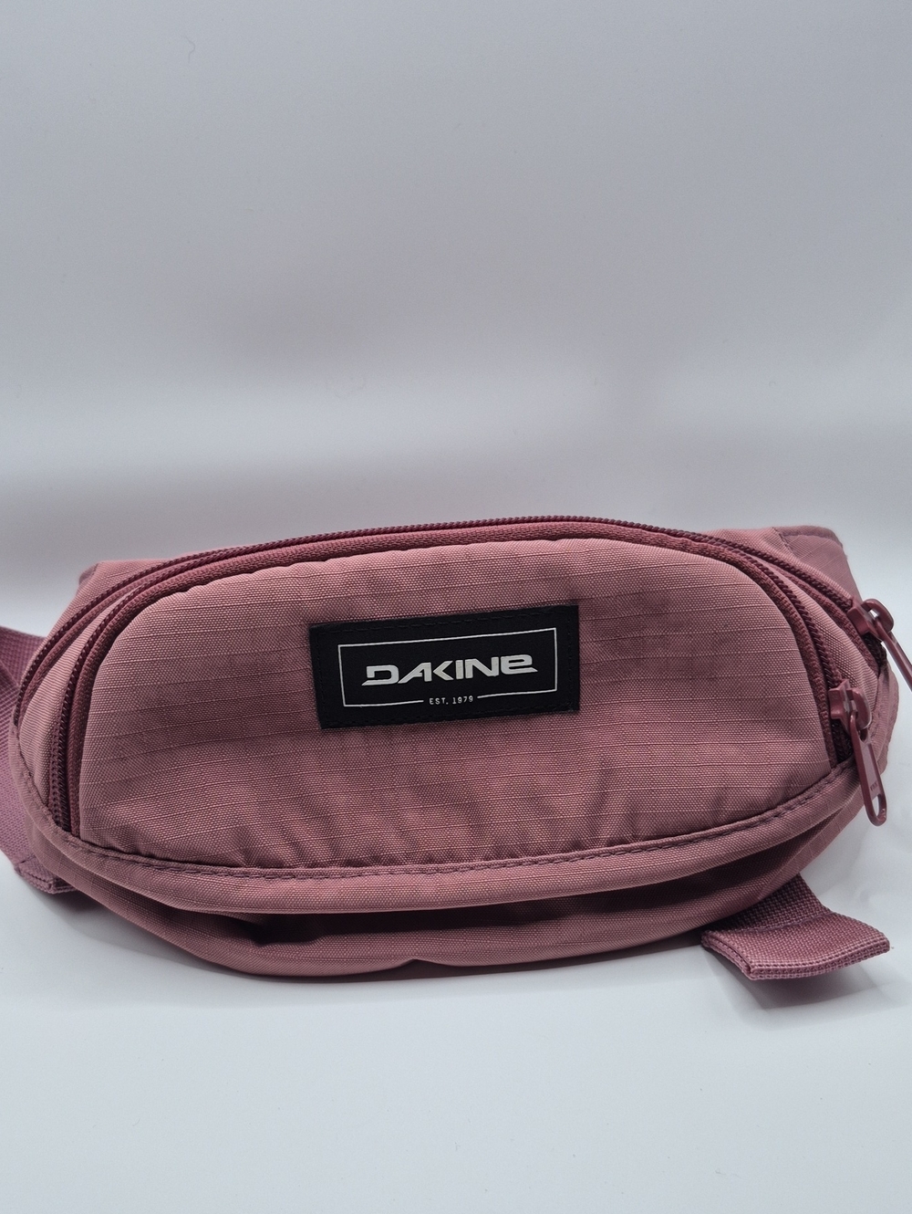 Dakine Hip Pack ROSE COLORED